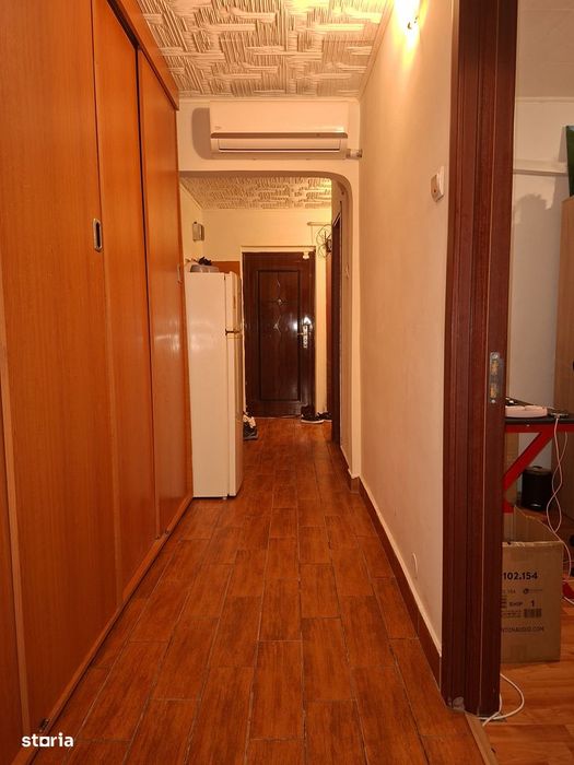 Apartament decomandat Rovine