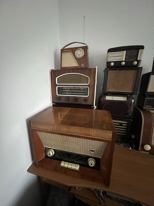 Lot radiouri de vanzare