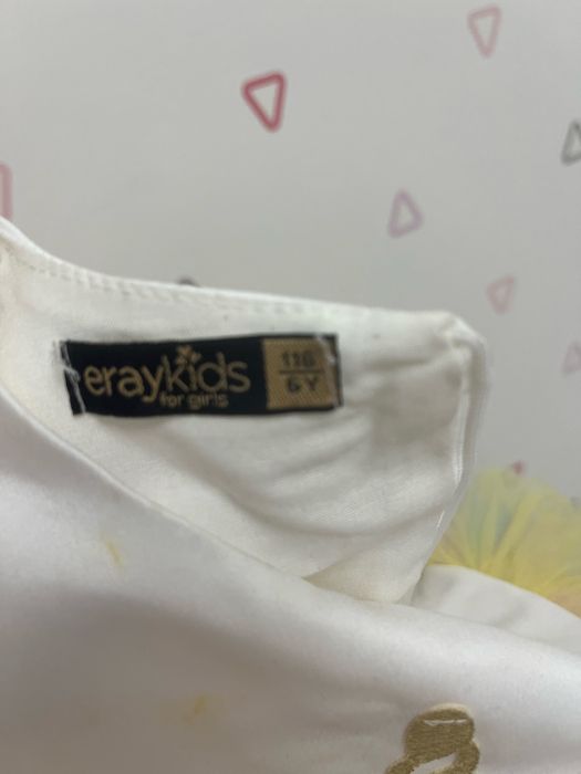 Нарядное Платье для девочки 116 на пять лет