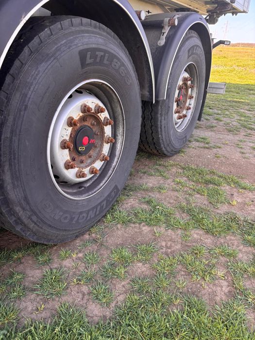 Se vinde la pachet daf xf semiremorca mega
