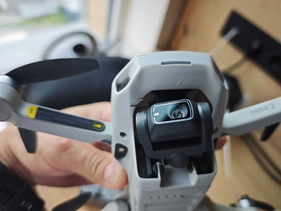 Квадрокоптер DJI MINI 2 (Fly More Combo)