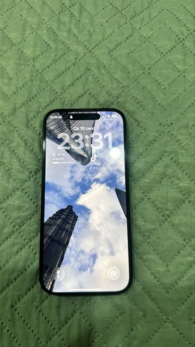 Продаю Iphone 16 pro, 256 gb