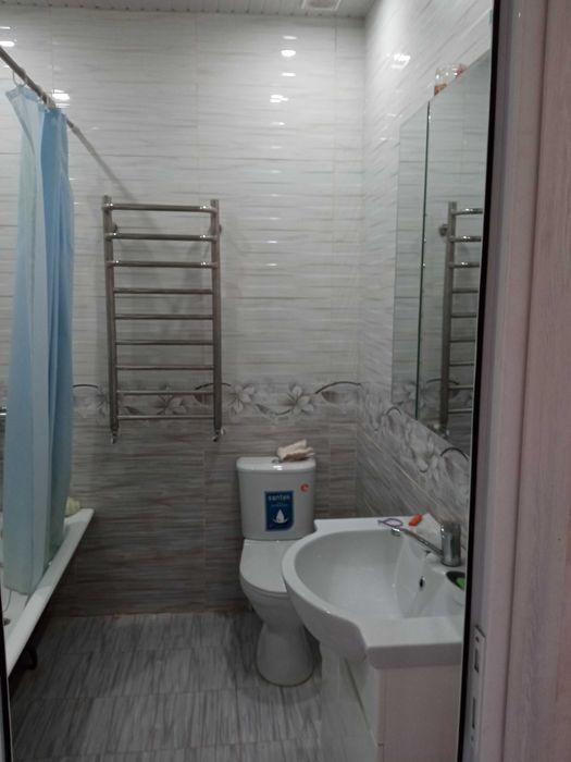 Коттедж 2х этажный, 4ком, удобная локация. Ор-р куйлюк м.1 мебельный.