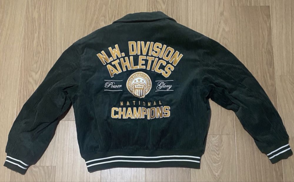 Jacheta varsity berska