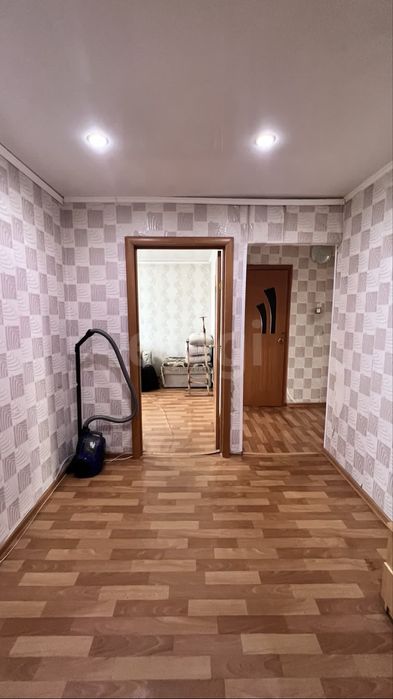 Срочно! 3 комн 65 кв в 20 мкр