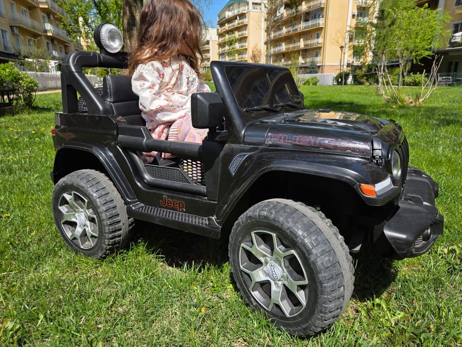 Masinuta electrica 4x4 Premier Jeep Wrangler Rubicon, 12V, roti cauciuc EVA, scaun piele