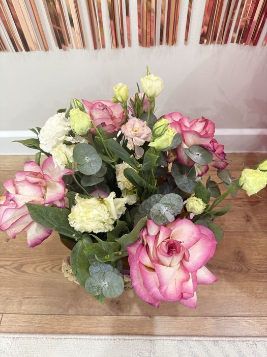 Букет цветов в корзинке