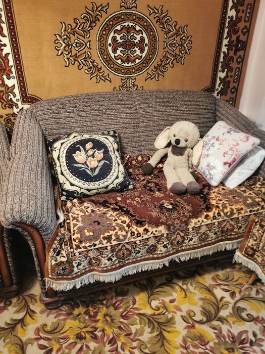 Продам диван и кресло