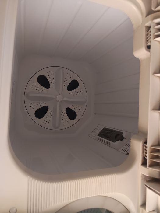 Продам стиральную машину 10 кг