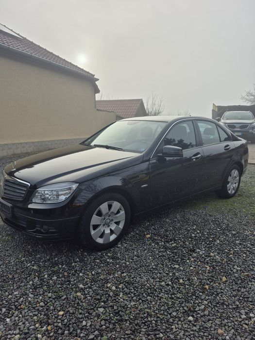 Mercedes C-Class C180 W204 - 1.6i 156CP - Clima * Istoric Service