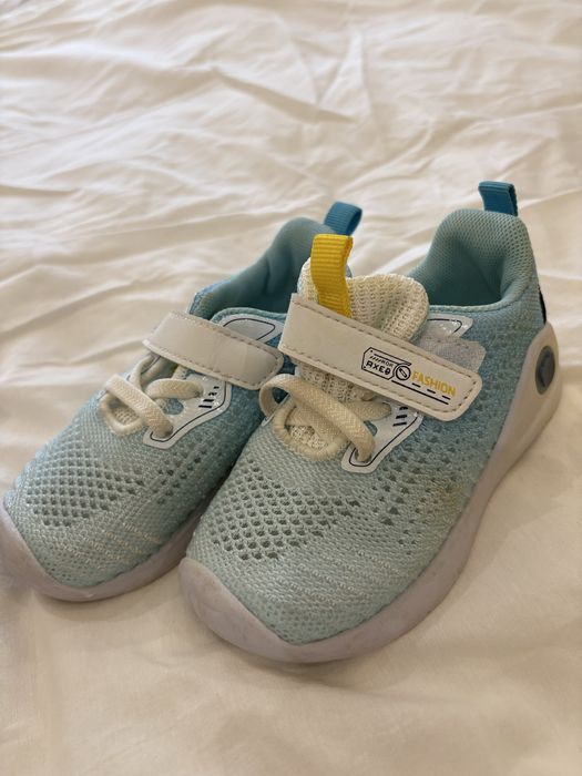 Детская обувь 23