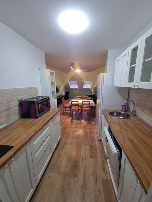 Дава се под наем Двустаен апартамент в Варна, Цветен квартал - 65 кв.м за 458.49 € - Снимка #1