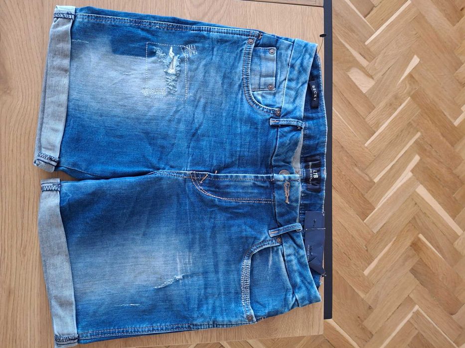 Нови дънкови панталонки LTB