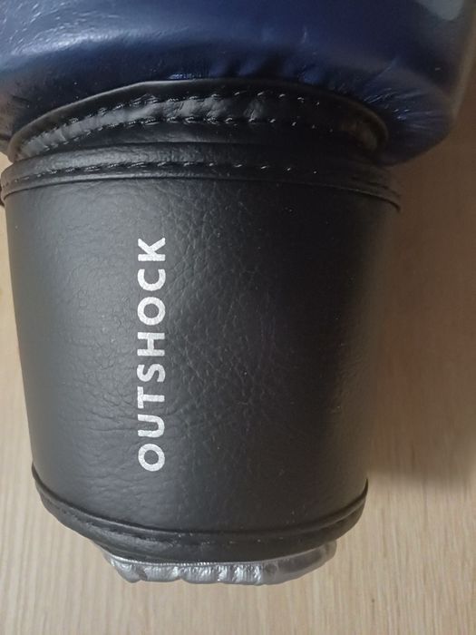 Echipament MMA/BOX , manusi si tibiere Outshock