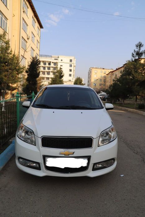 Nexia 3 srochno mexanika benzin/gaz