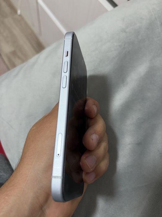 Iphone 15 perfect functionabil,pret negociabil.