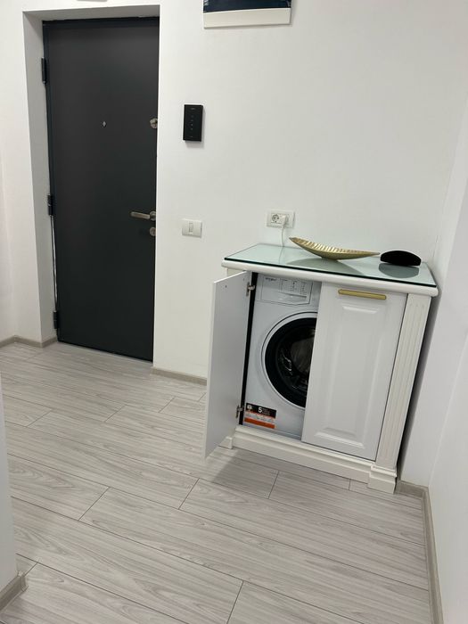 Inchiriez apartament 2 camere CAMPUS ( in spate la hotel NEVADA)