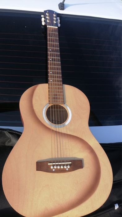 Гитара в хорошем состоянии