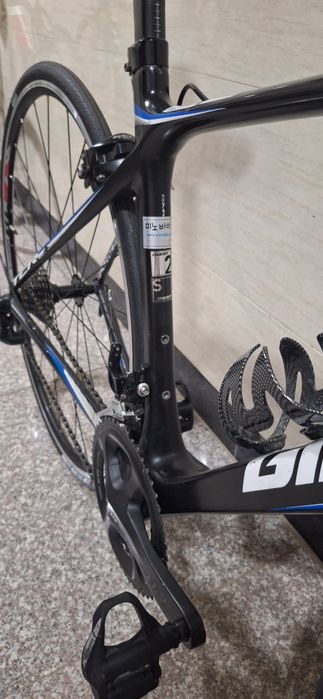 Продам карбоновый шоссейник Giant TCR