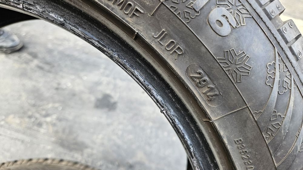 2бр Гуми 205 55 16 дънлоп