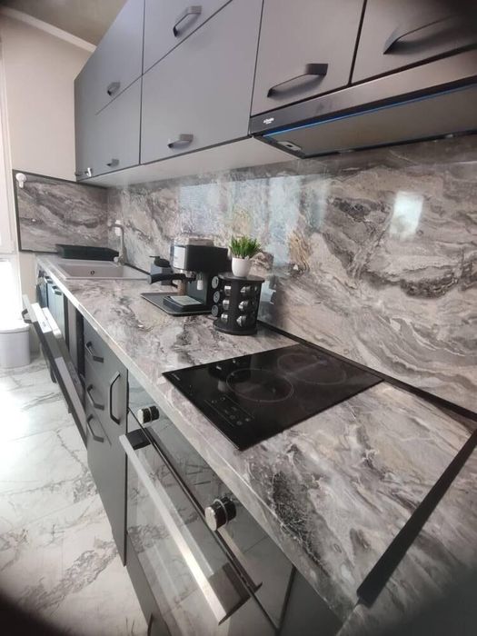 Дава се под наем Двустаен апартамент в Бургас, Изгрев - 63 кв.м за 663 € - Снимка #1