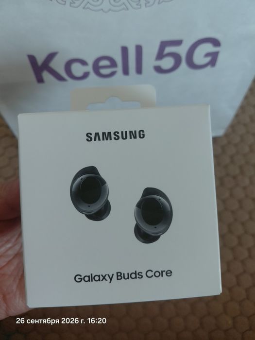 Безпроводные наушники Samsung Galaxy buds Core