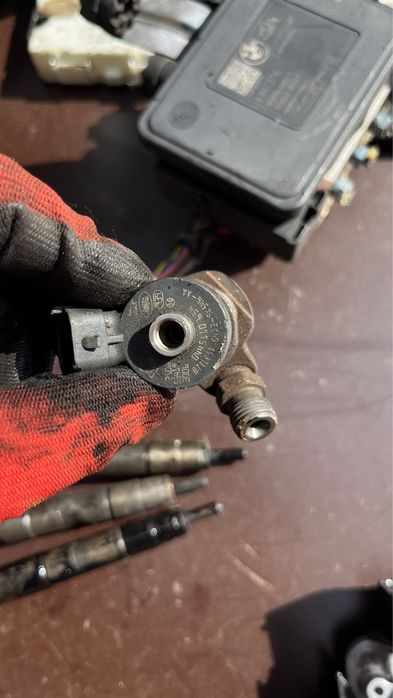 Injector injectoare range rover evoque 2.0 piese dezmembrari