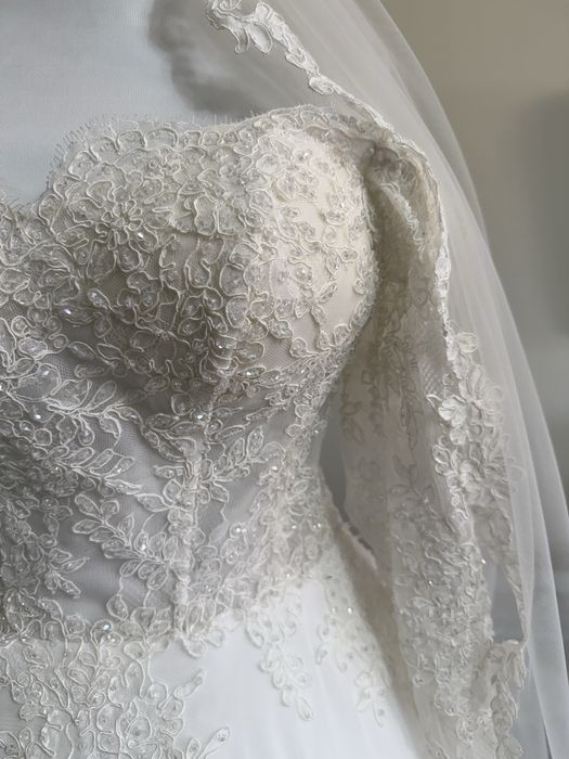 Булчинска/сватбена рокля