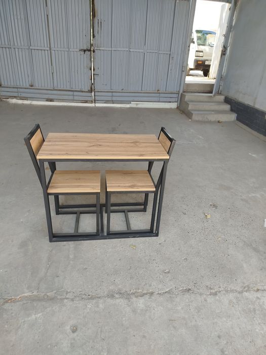 Parta va stul loftdan