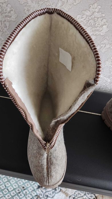 Новые валенки продаются