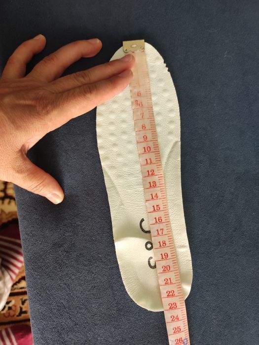 Кроссовки женские новые