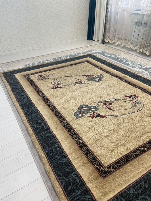 Продаётся ковер 2.5×3.5