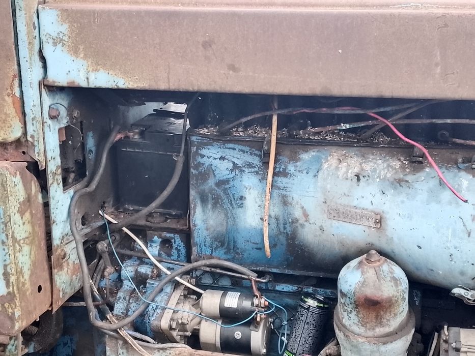 Продам трактора 2 штуки