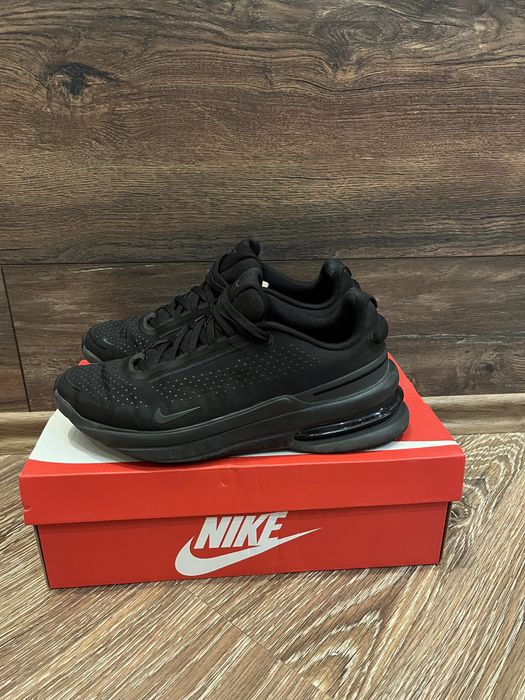 Черни обуквки Nike