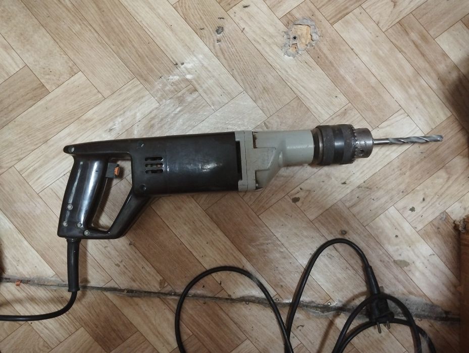 Продам дрель ссср
