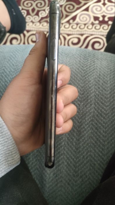 Айфон х істеп тұр