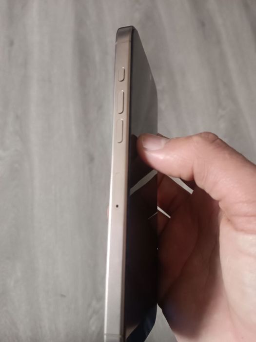 Iphone 16 Pro Max icloud bor