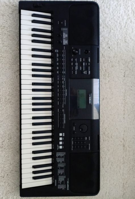 Orgă Yamaha PSR-E453
