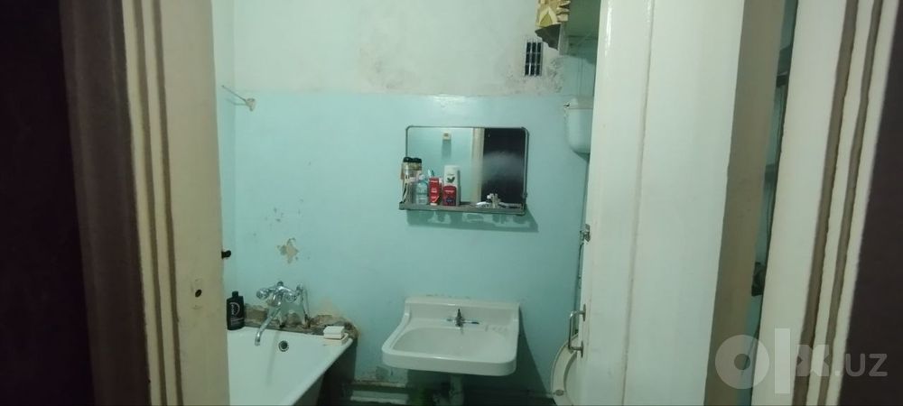 Квартира сотилади 2/4/5. 52 кв.м. ремонтсиз.