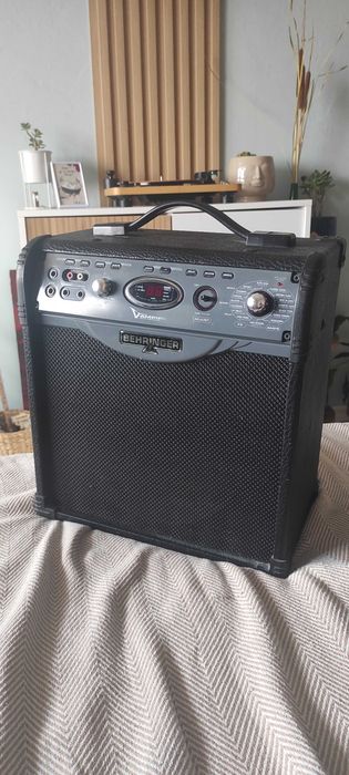 Кубе Behringer V-AMPIRE LX110