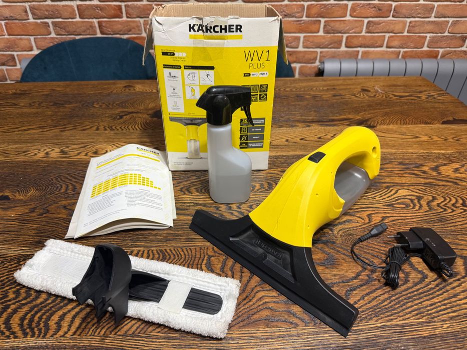 Продам стеклоочиститель Karcher WV 1 plus