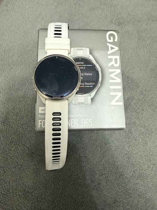 Часы Garmin Forunner 965
