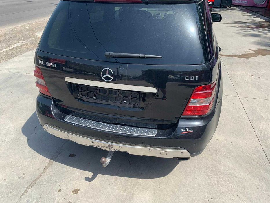 Dezmembrez mercedes ml w164/sam spate ml 164/perne w164/bara fata