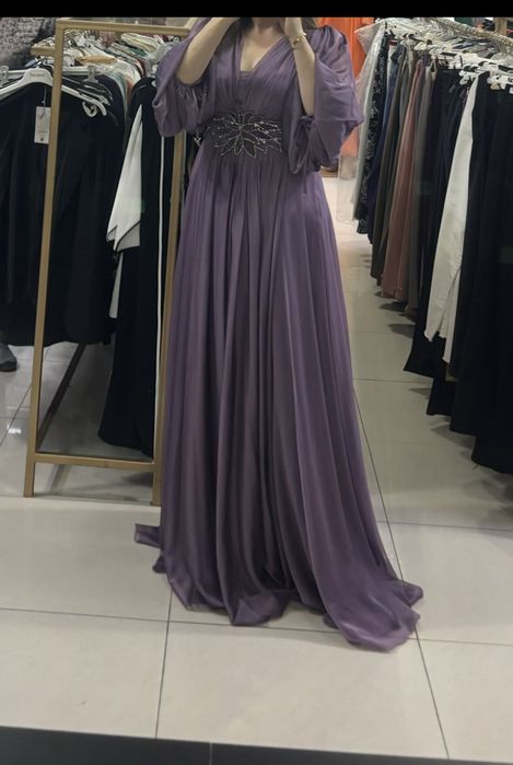 Платье за 10.000 тг