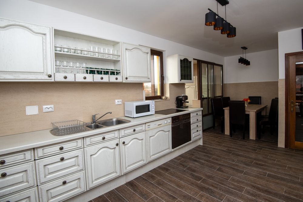 Cazare cu ciubar Pensiunea Teona Tg. Ocna/ Slanic Moldova