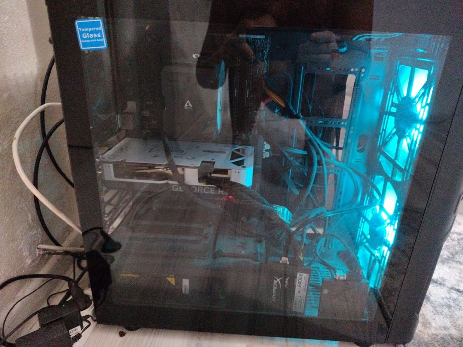 PC RTX 4060, i7 7700 ,32gb RAM,placa baza asus 1151, ssd 500 ,ssd 250
