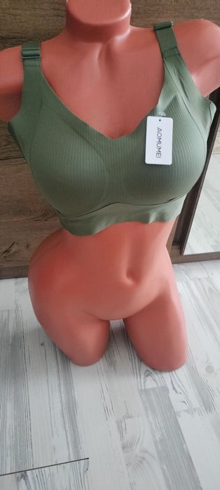 Vând Sutien Sport