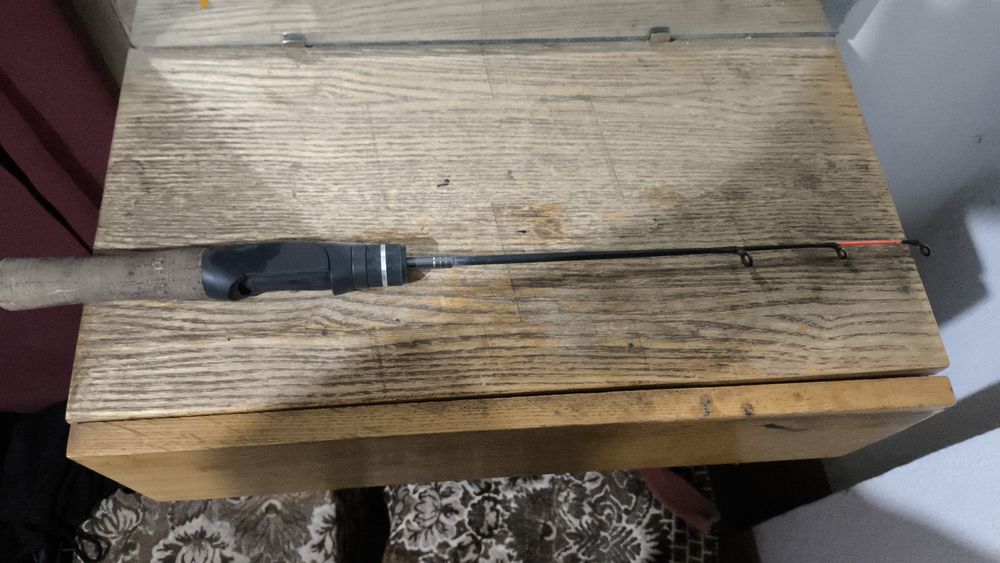 Зимние снасти.Удочка,катушка.