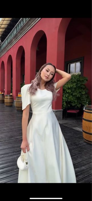 Продам платье новое