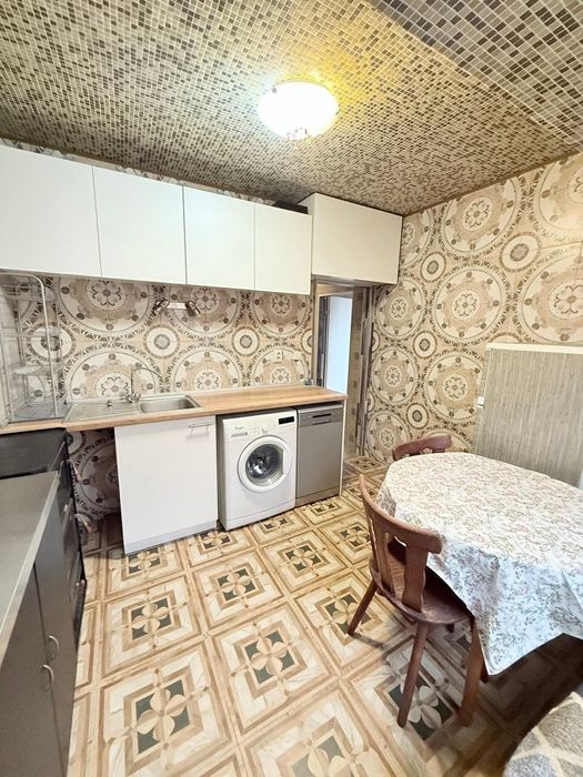 Дава се под наем Двустаен апартамент в София, Овча купел 1 - 75 кв.м за 598.23 € - Снимка #4